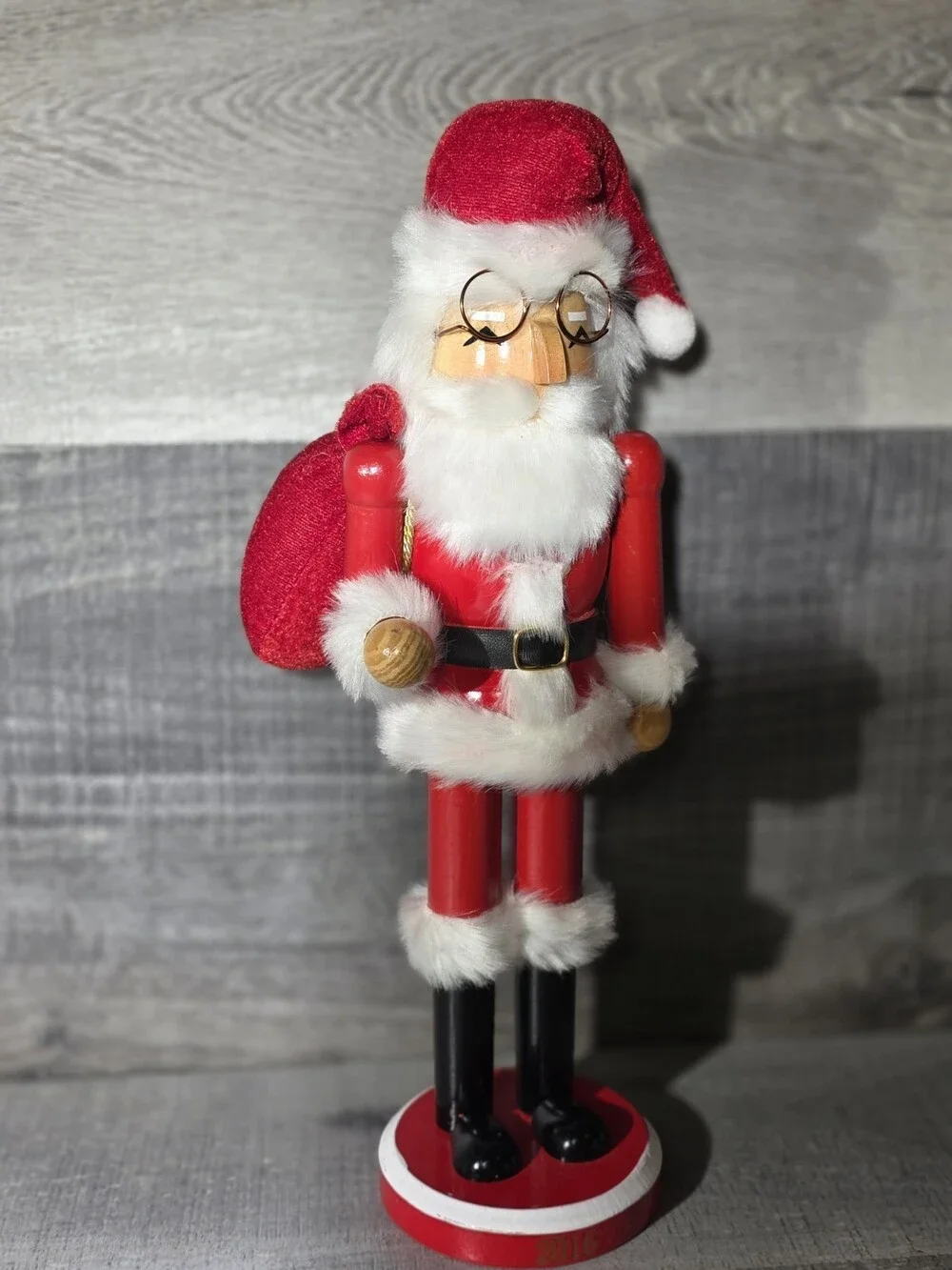 14” Wooden Santa Nutcracker With Bag Of Presents And Glasses Christmas b326